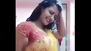 Mulheres indianas caídas dançam http://www.escortsinsurat.com